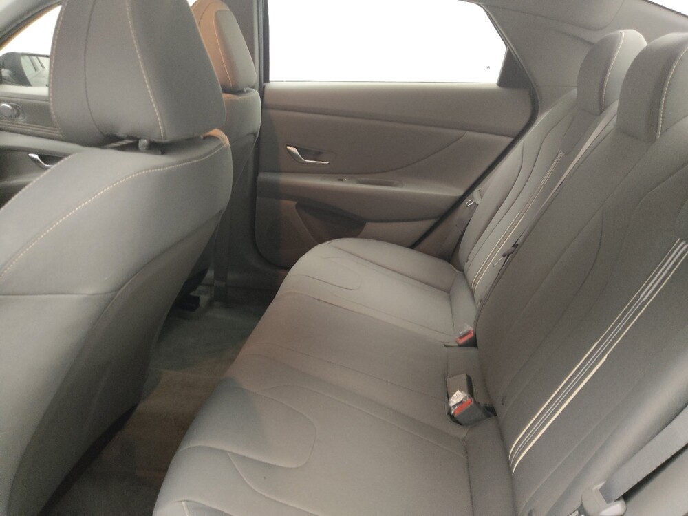 2023 Hyundai Elantra in Lombard, IL 60148 - 18120235 18