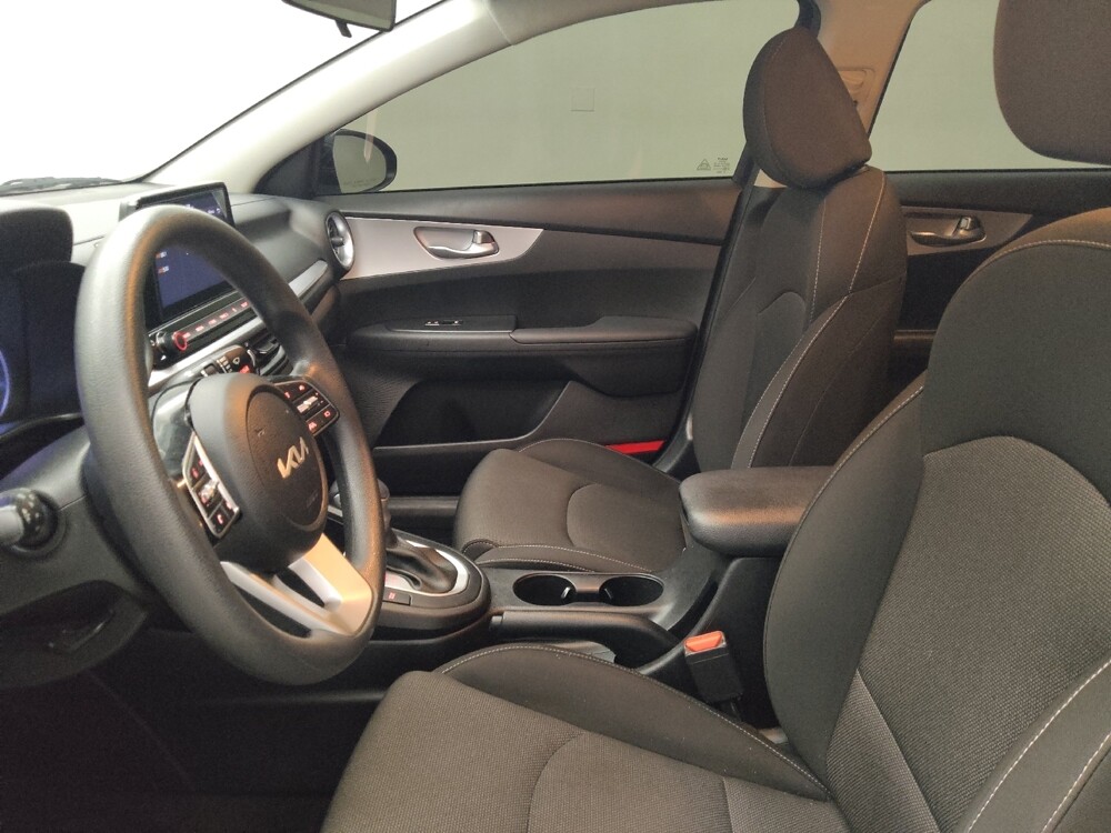 2023 Kia Forte in Des Moines, IA 50310 - 18120238 17