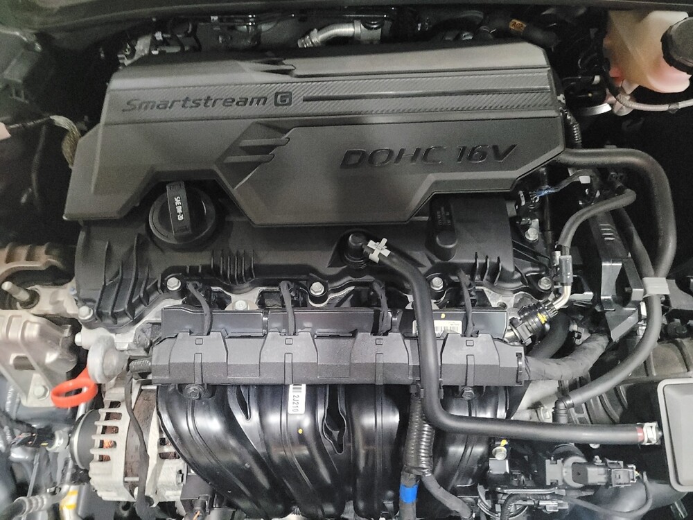 2023 Hyundai Elantra in Williamstown, NJ 8094 - 18120239 30