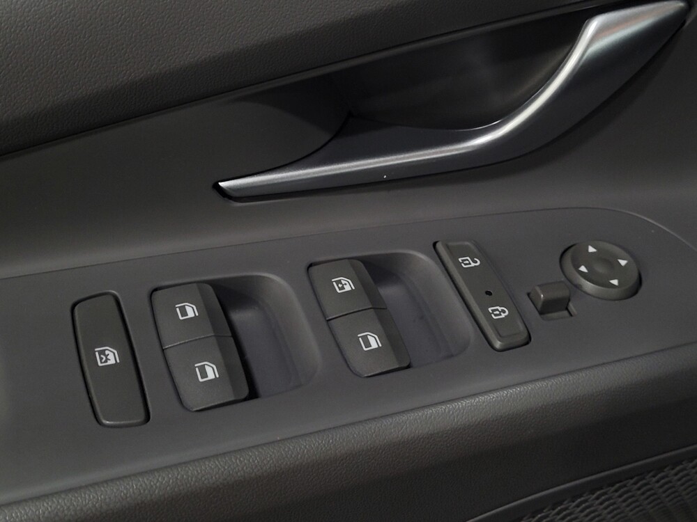 2023 Hyundai Elantra in Williamstown, NJ 8094 - 18120239 27