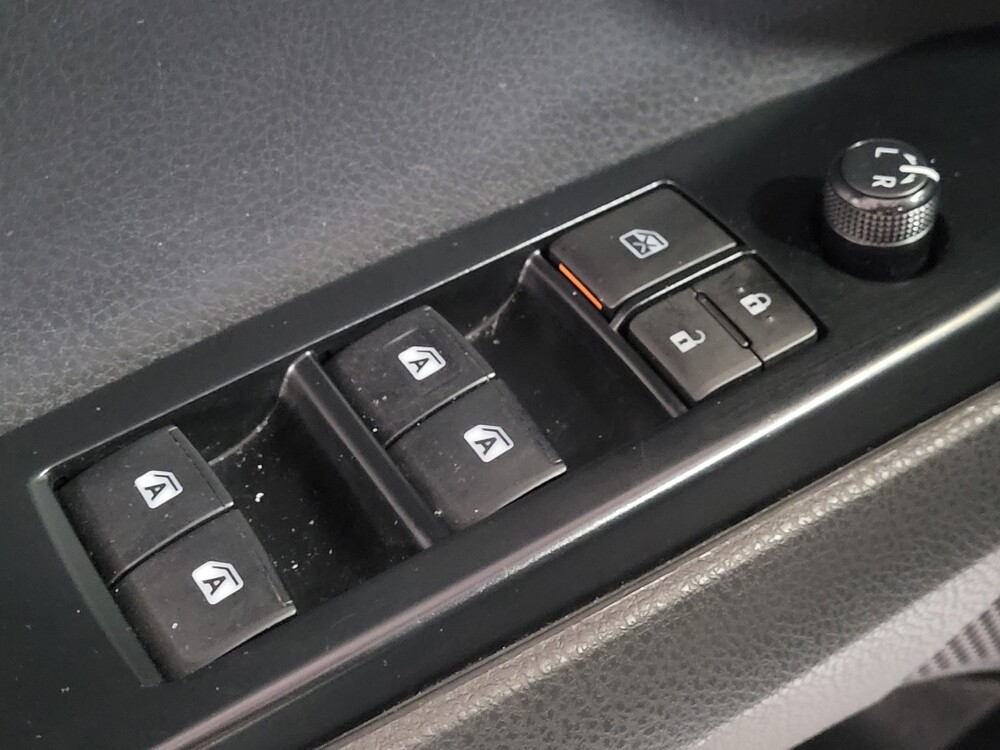 2020 Toyota Camry in Ocala, FL 34471 - 18120249 27