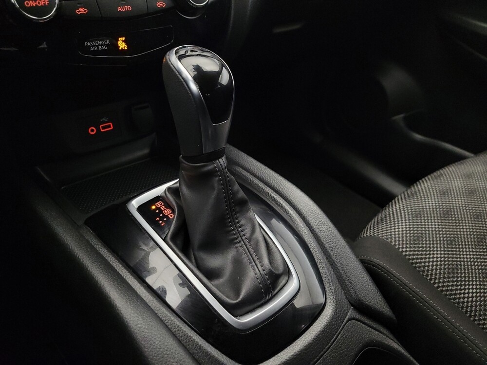 2019 Nissan Rogue Sport in Glendale, AZ 85301 - 18120253 26