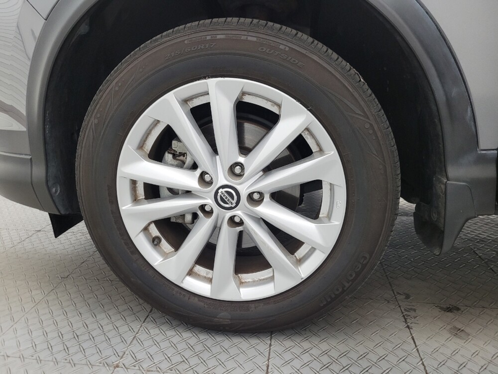 2019 Nissan Rogue Sport in Glendale, AZ 85301 - 18120253 31