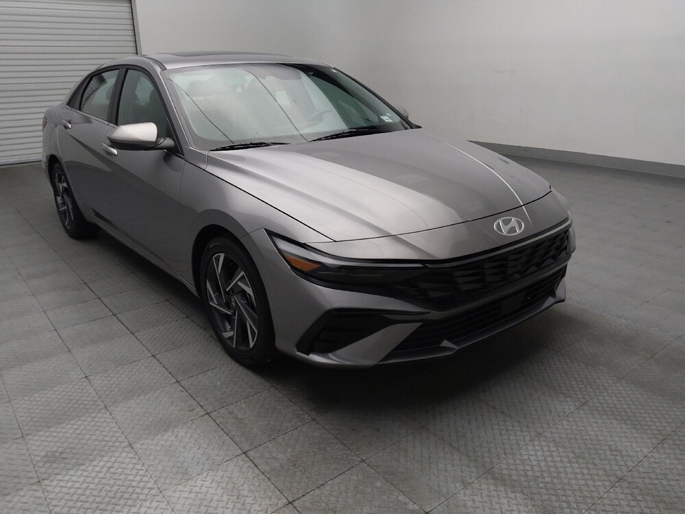 2025 Hyundai Elantra in Oklahoma City, OK 73139 - 18120262 11