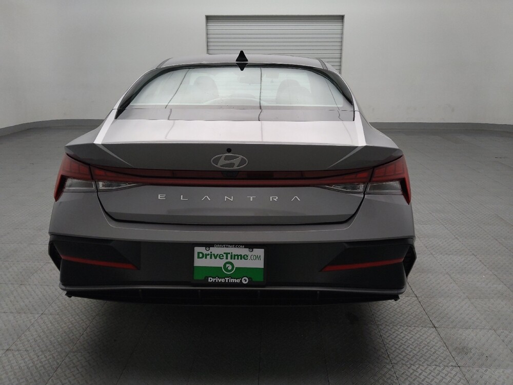 2025 Hyundai Elantra in Oklahoma City, OK 73139 - 18120262 5