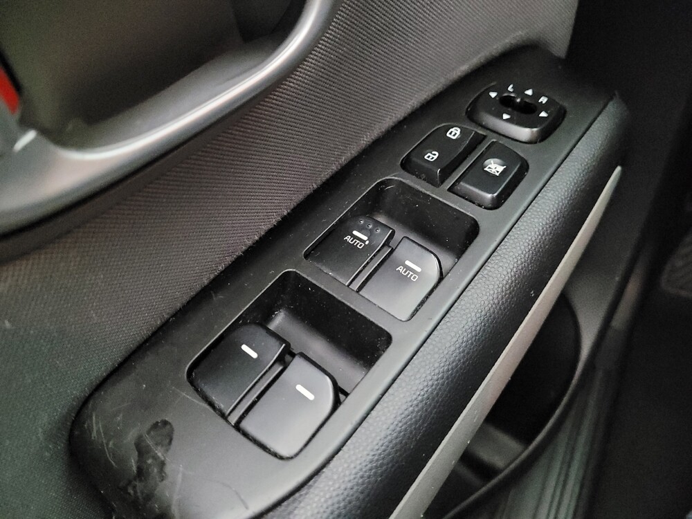 2014 Kia Soul in Torrance, CA 90504 - 18120269 27