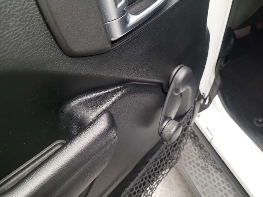 2018 Jeep Wrangler in Downey, CA 90241 - 18120271 27