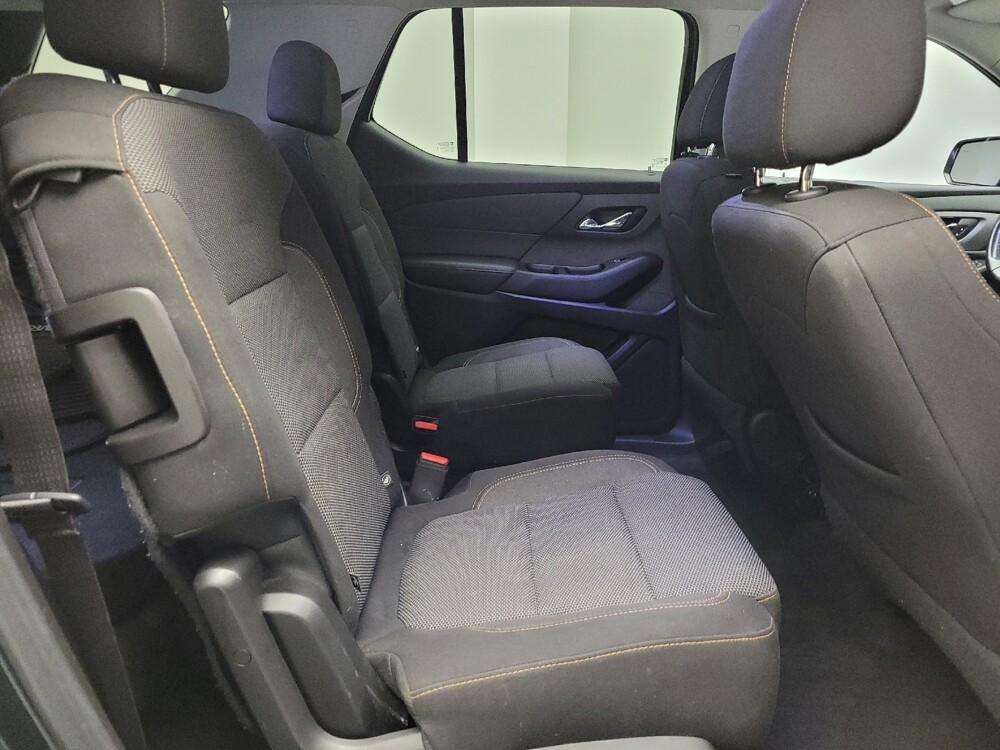 2019 Chevrolet Traverse in Grand Rapids, MI 49508 - 18120279 19