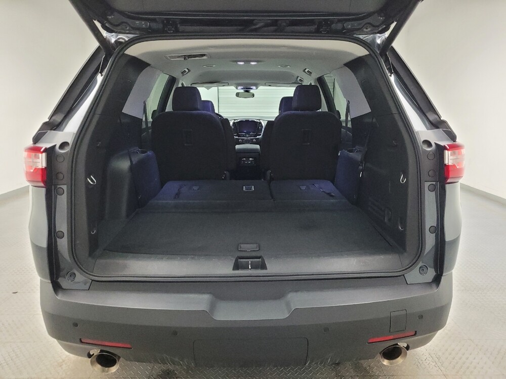 2019 Chevrolet Traverse in Grand Rapids, MI 49508 - 18120279 29