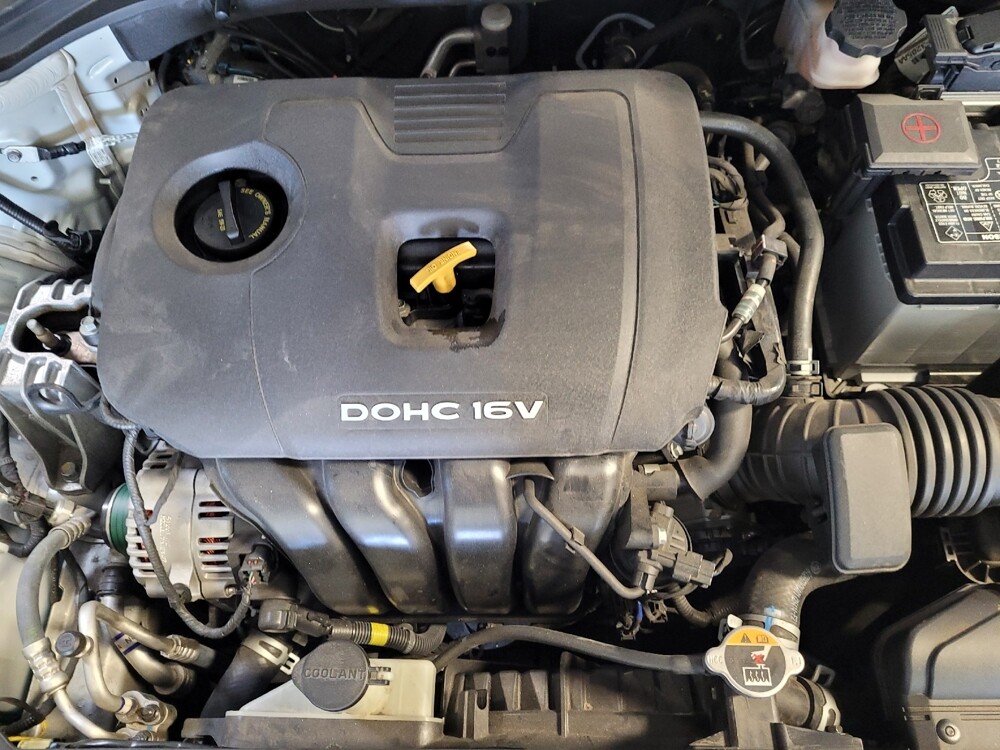 2018 Hyundai Elantra in Downey, CA 90241 - 18120287 30