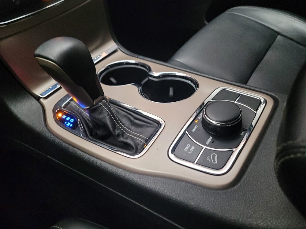 2017 Jeep Grand Cherokee in Sacramento, CA 95821 - 18120288 26