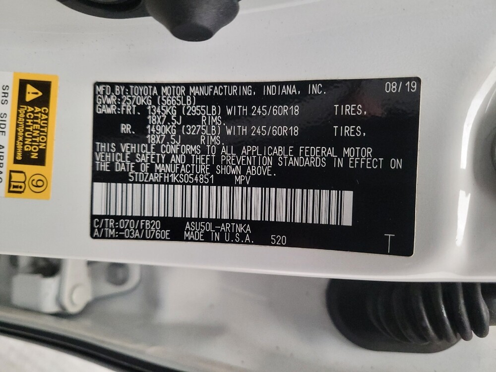 2019 Toyota Highlander in Downey, CA 90241 - 18120289 33