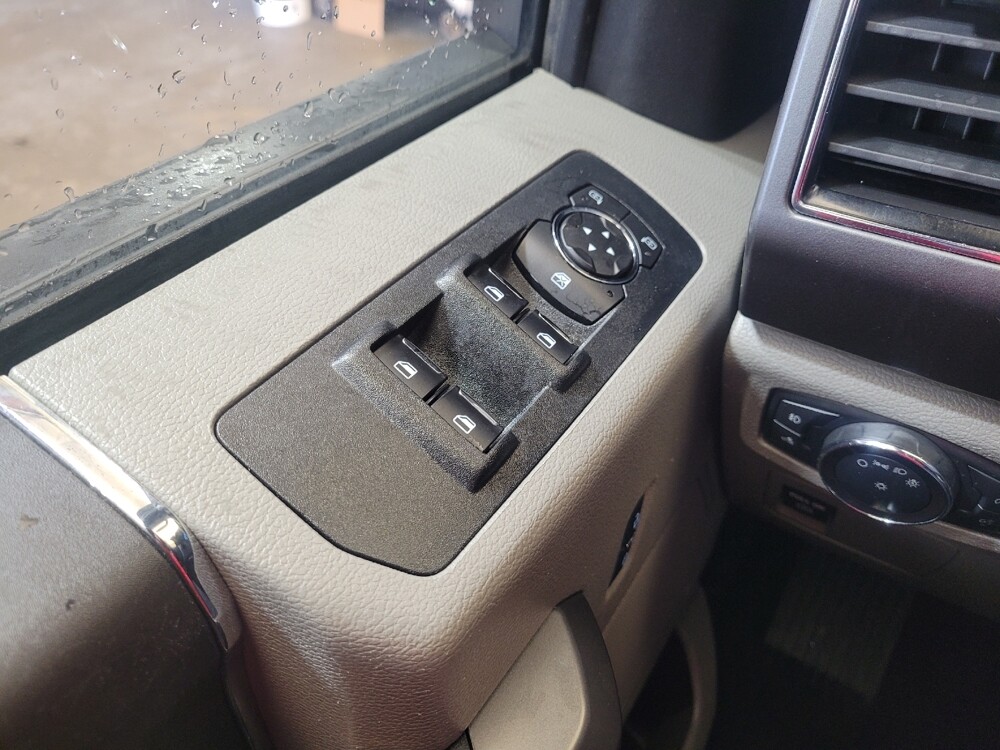 2019 Ford F150 in Maple Heights, OH 44137 - 18120293 27