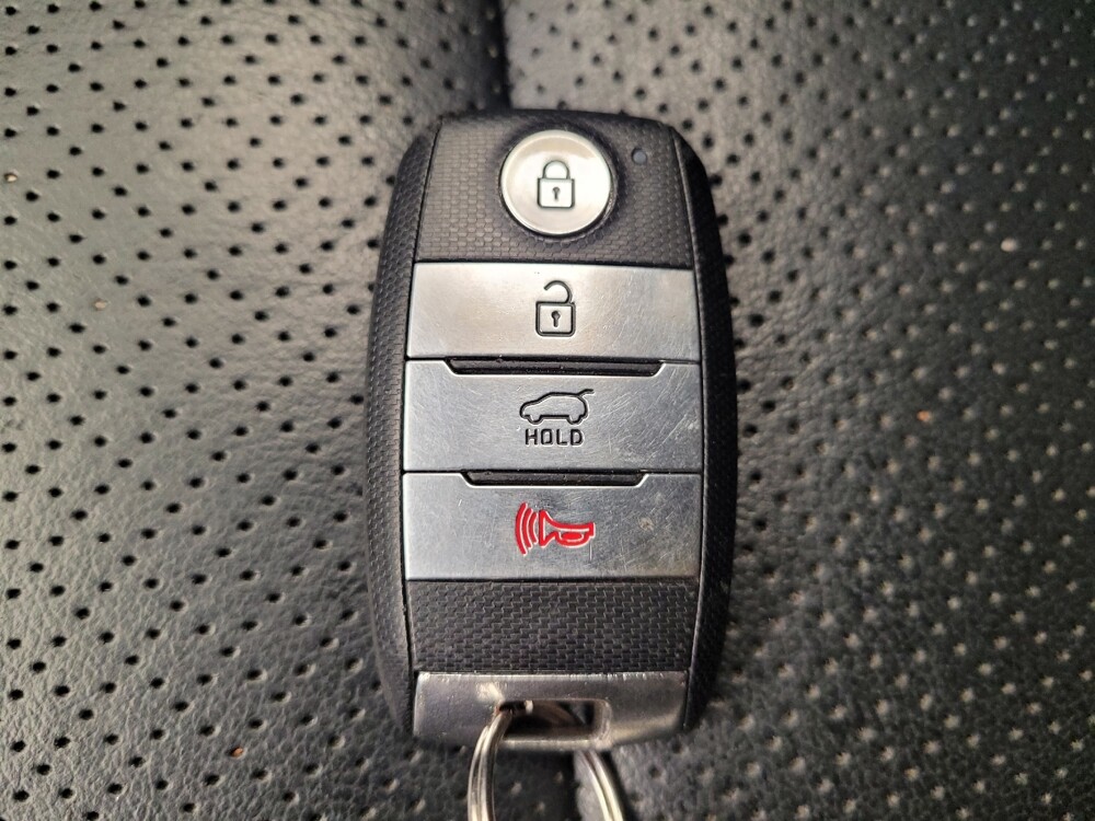 2020 Kia Sorento in Cincinnati, OH 45255 - 18120296 32