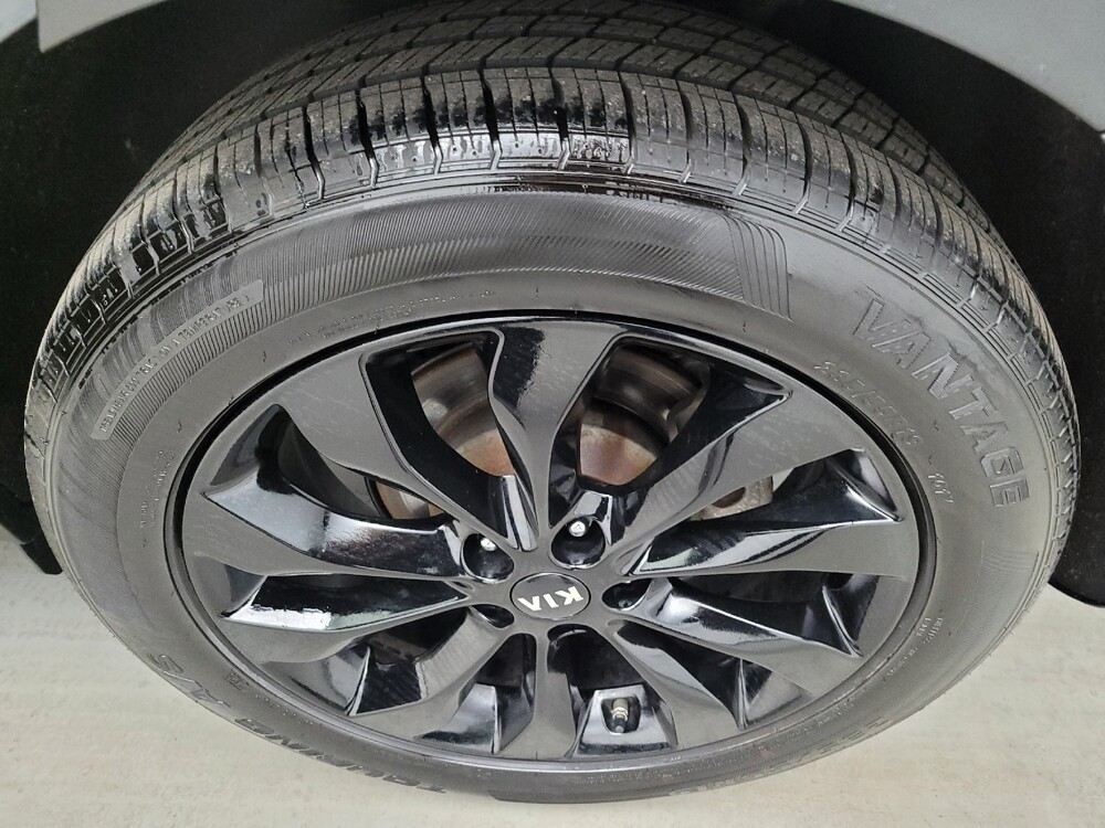 2020 Kia Sorento in Cincinnati, OH 45255 - 18120296 31