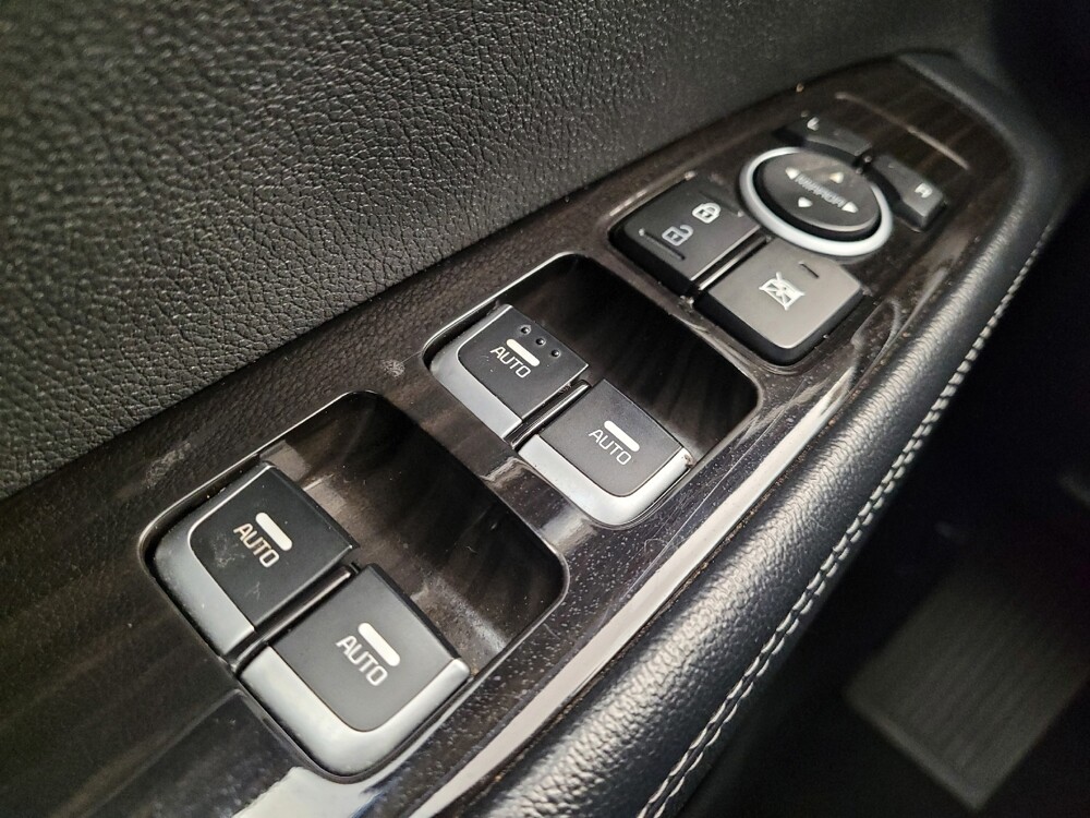 2020 Kia Sorento in Cincinnati, OH 45255 - 18120296 27