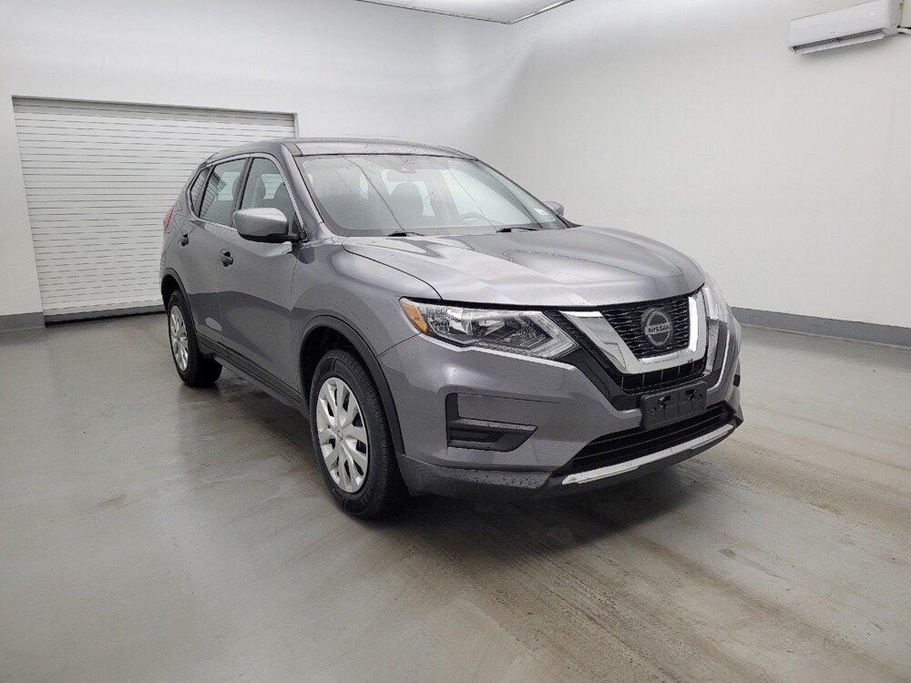 2019 Nissan Rogue in Maple Heights, OH 44137 - 18120298 13