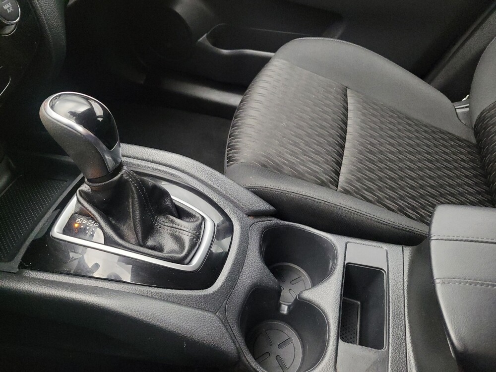 2019 Nissan Rogue in Maple Heights, OH 44137 - 18120298 26