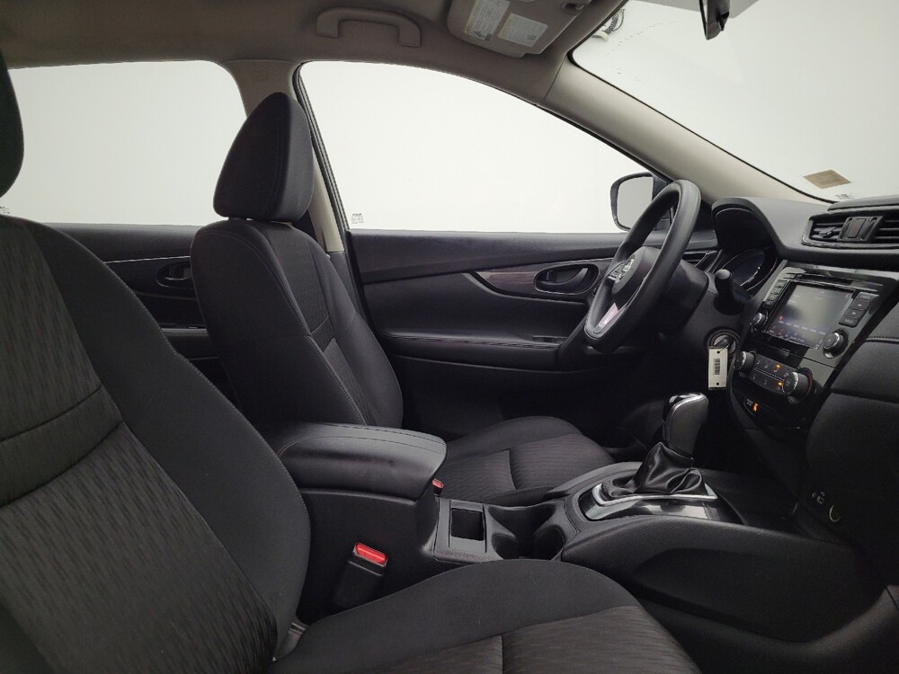 2019 Nissan Rogue in Maple Heights, OH 44137 - 18120298 21