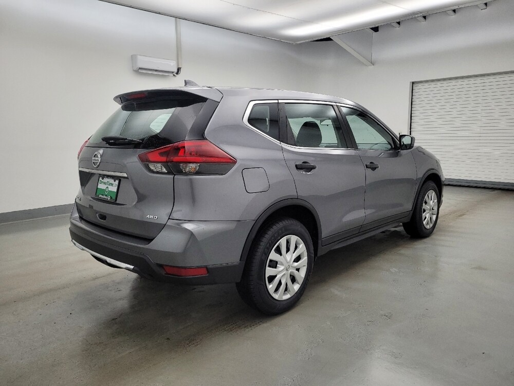2019 Nissan Rogue in Maple Heights, OH 44137 - 18120298 10