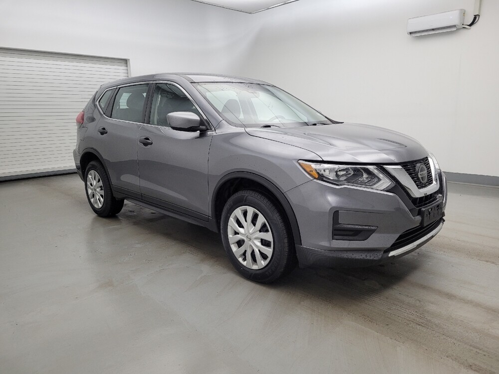 2019 Nissan Rogue in Maple Heights, OH 44137 - 18120298 11