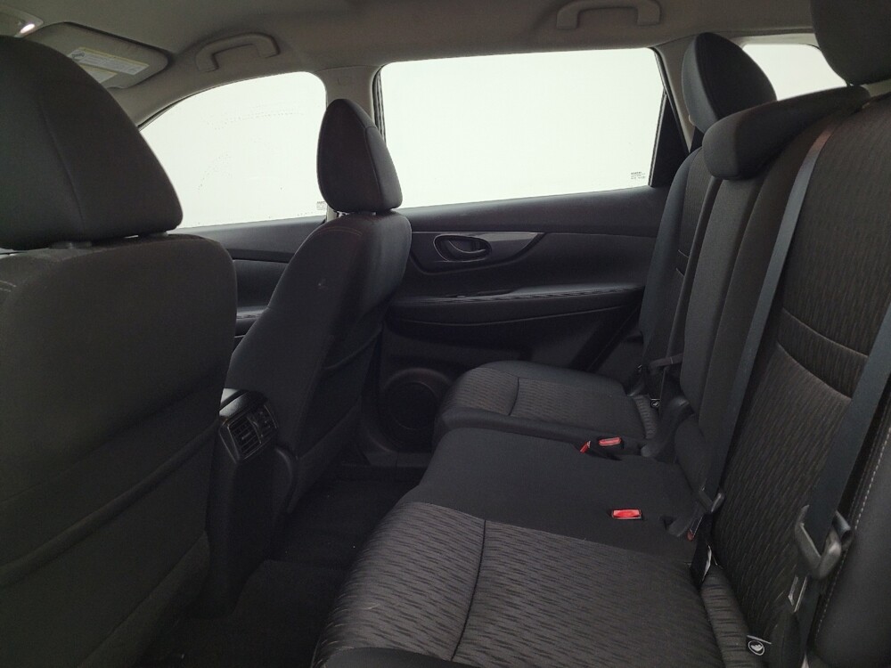 2019 Nissan Rogue in Maple Heights, OH 44137 - 18120298 18