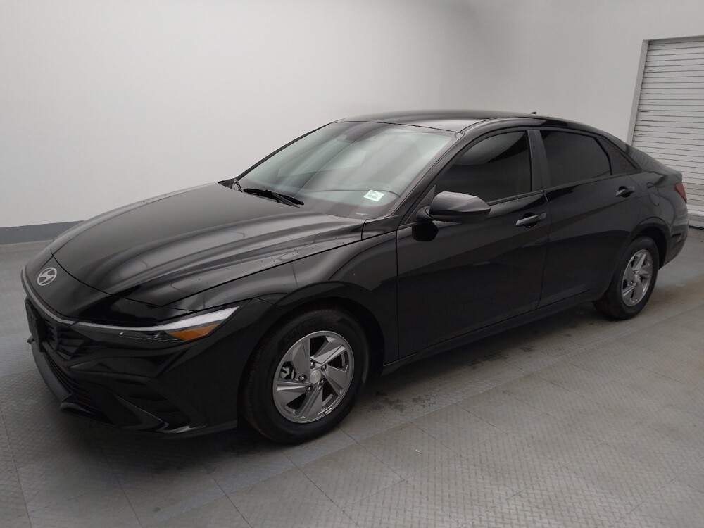 2025 Hyundai Elantra in Lakewood, CO 80215 - 18120299 2