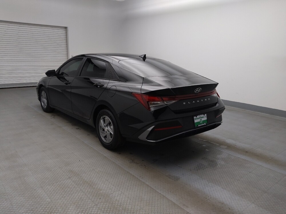 2025 Hyundai Elantra in Lakewood, CO 80215 - 18120299 5