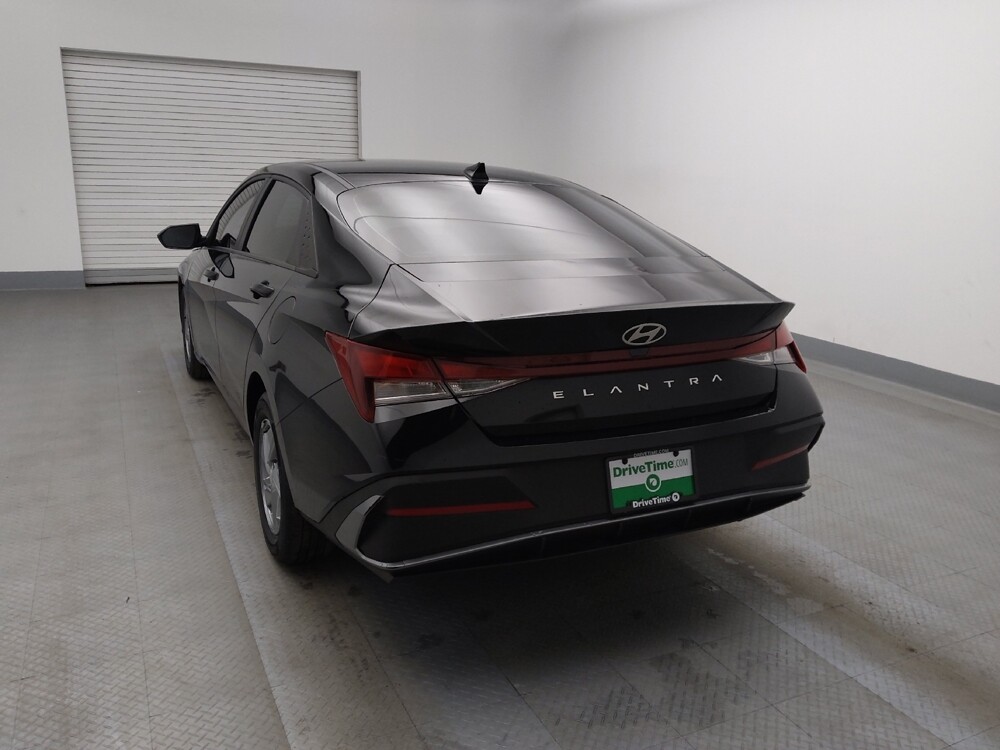 2025 Hyundai Elantra in Lakewood, CO 80215 - 18120299 6