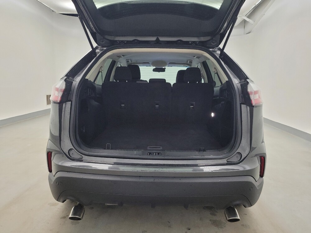 2020 Ford Edge in Columbus, OH 43228 - 18120303 29