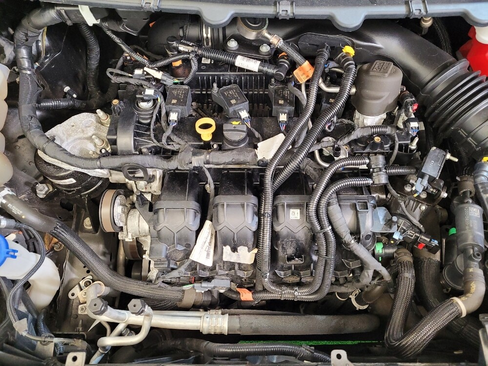 2020 Ford Edge in Columbus, OH 43228 - 18120303 30