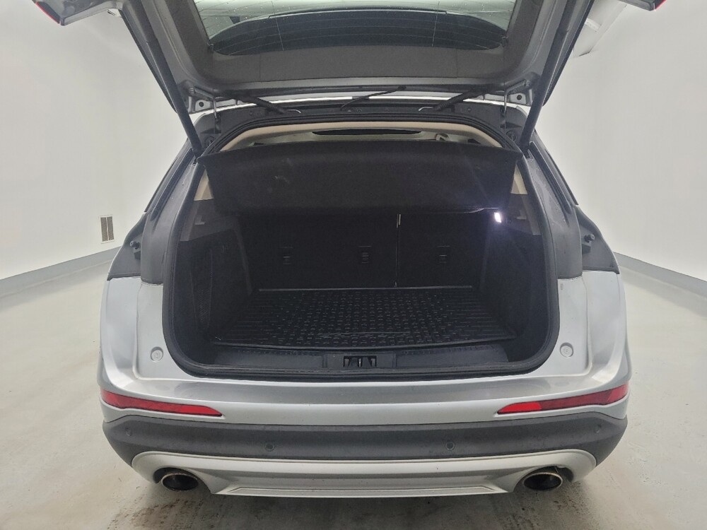 2021 Lincoln Corsair in Maple Heights, OH 44137 - 18120304 29