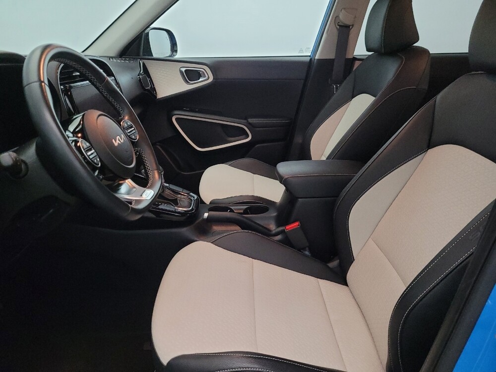 2023 Kia Soul in Williamstown, NJ 8094 - 18120310 17