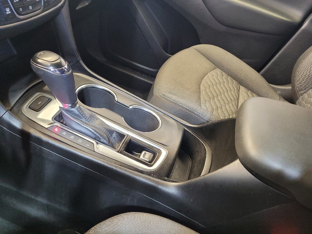 2019 Chevrolet Equinox in Maple Heights, OH 44137 - 18120311 26