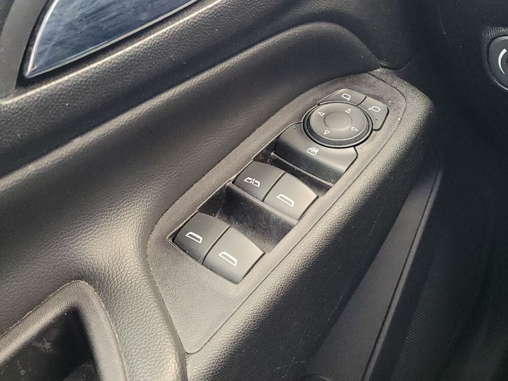 2019 Chevrolet Equinox in Maple Heights, OH 44137 - 18120311 27