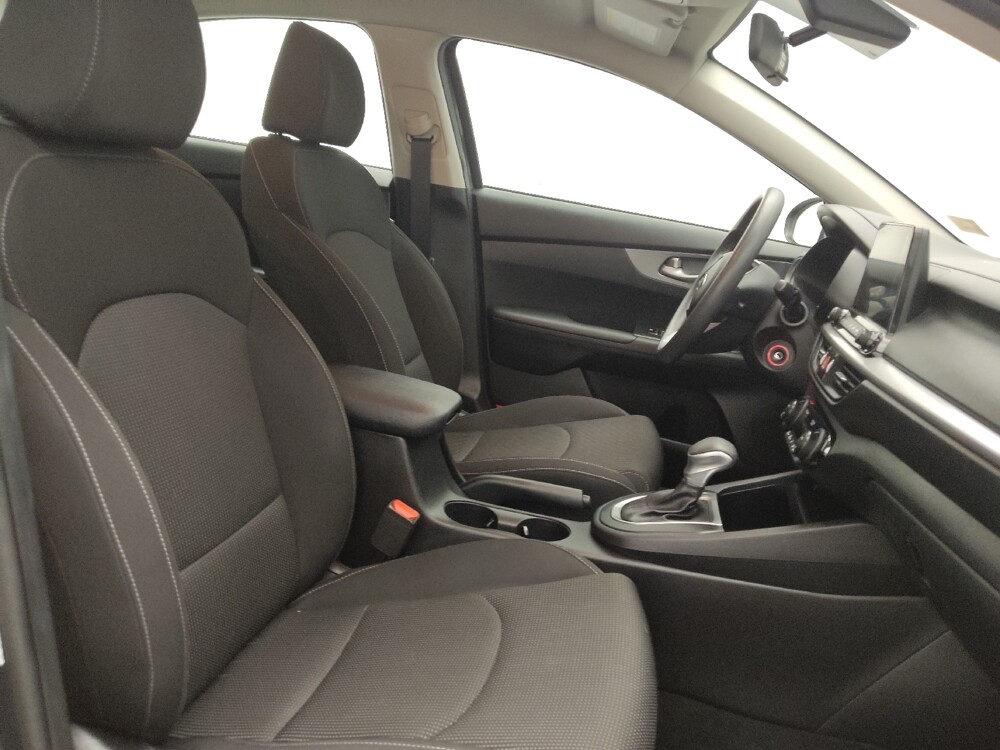 2019 Kia Forte in Lakewood, CO 80215 - 18120316 21