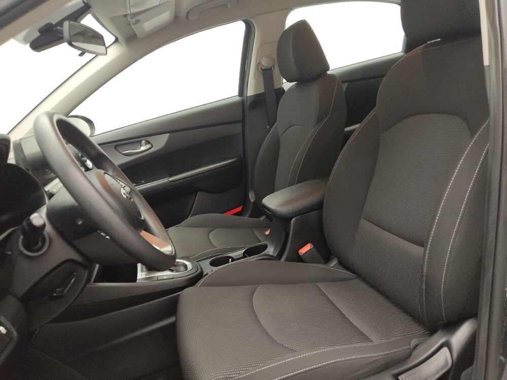 2019 Kia Forte in Lakewood, CO 80215 - 18120316 17