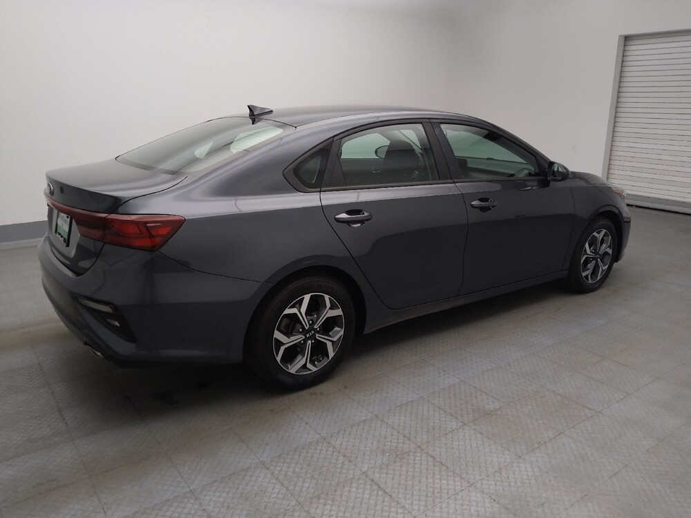 2019 Kia Forte in Lakewood, CO 80215 - 18120316 10