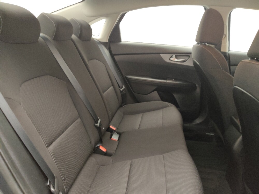 2019 Kia Forte in Lakewood, CO 80215 - 18120316 19