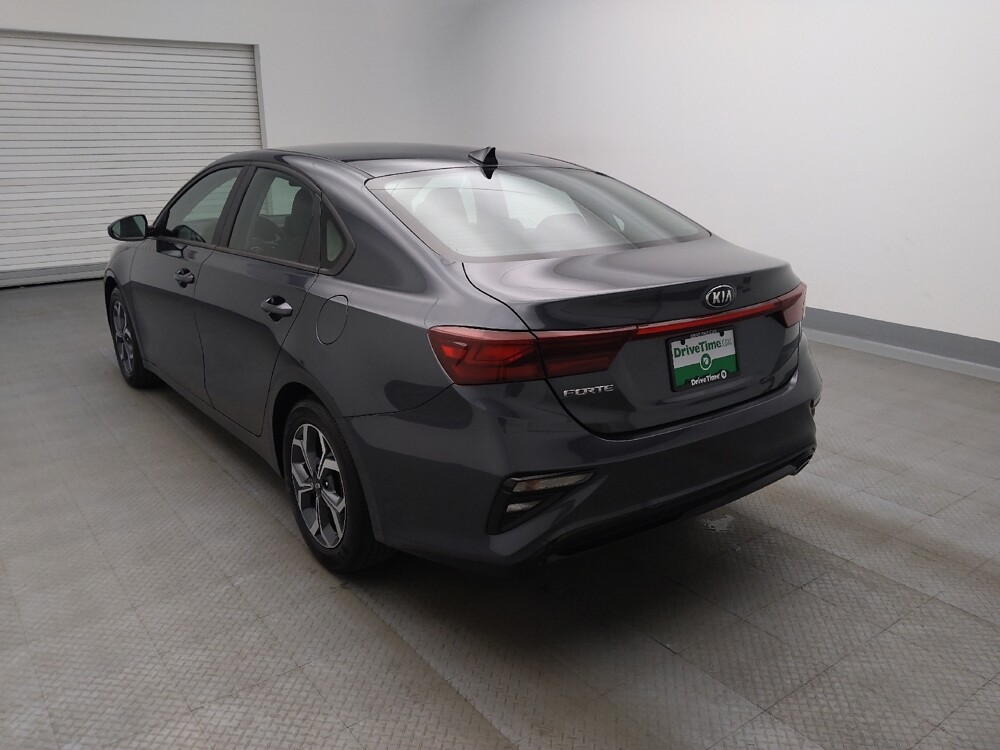 2019 Kia Forte in Lakewood, CO 80215 - 18120316 5