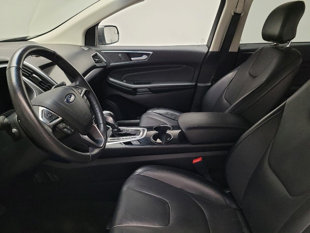 2017 Ford Edge in Fresno, CA 93726 - 18120324 17