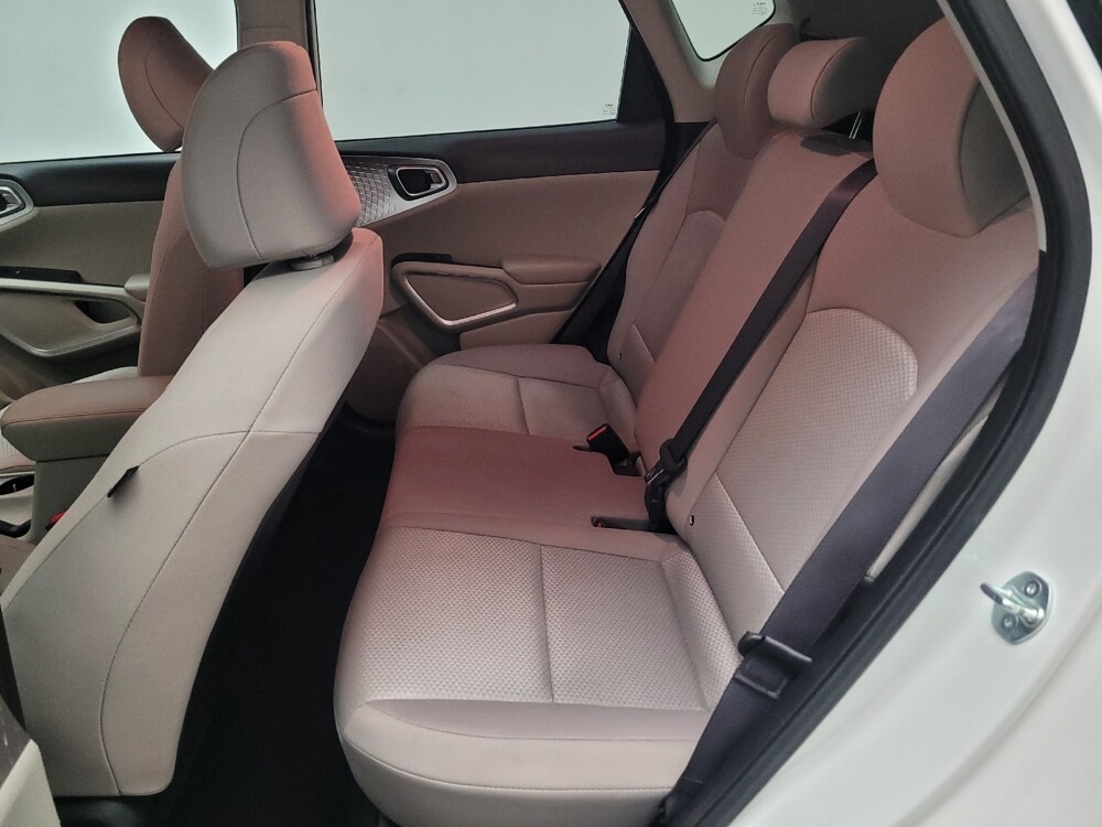 2023 Kia Soul in Bakersfield, CA 93309 - 18120326 18