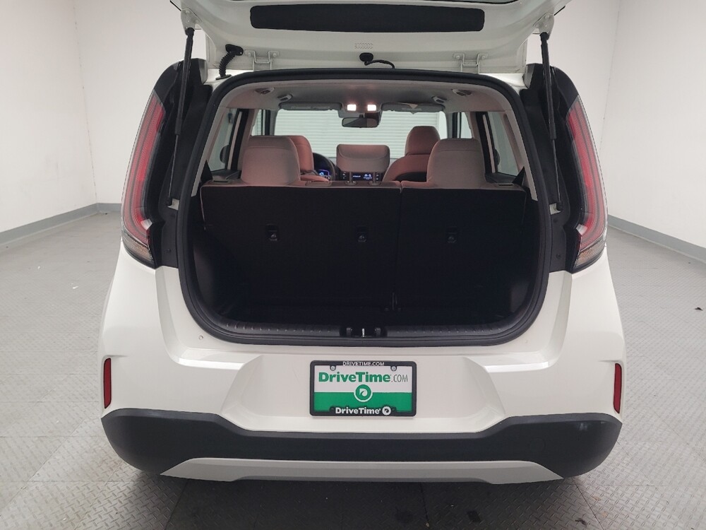 2023 Kia Soul in Bakersfield, CA 93309 - 18120326 29