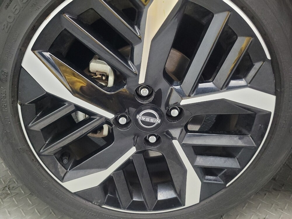 2025 Nissan Versa in Morrow, GA 30260 - 18120327 31