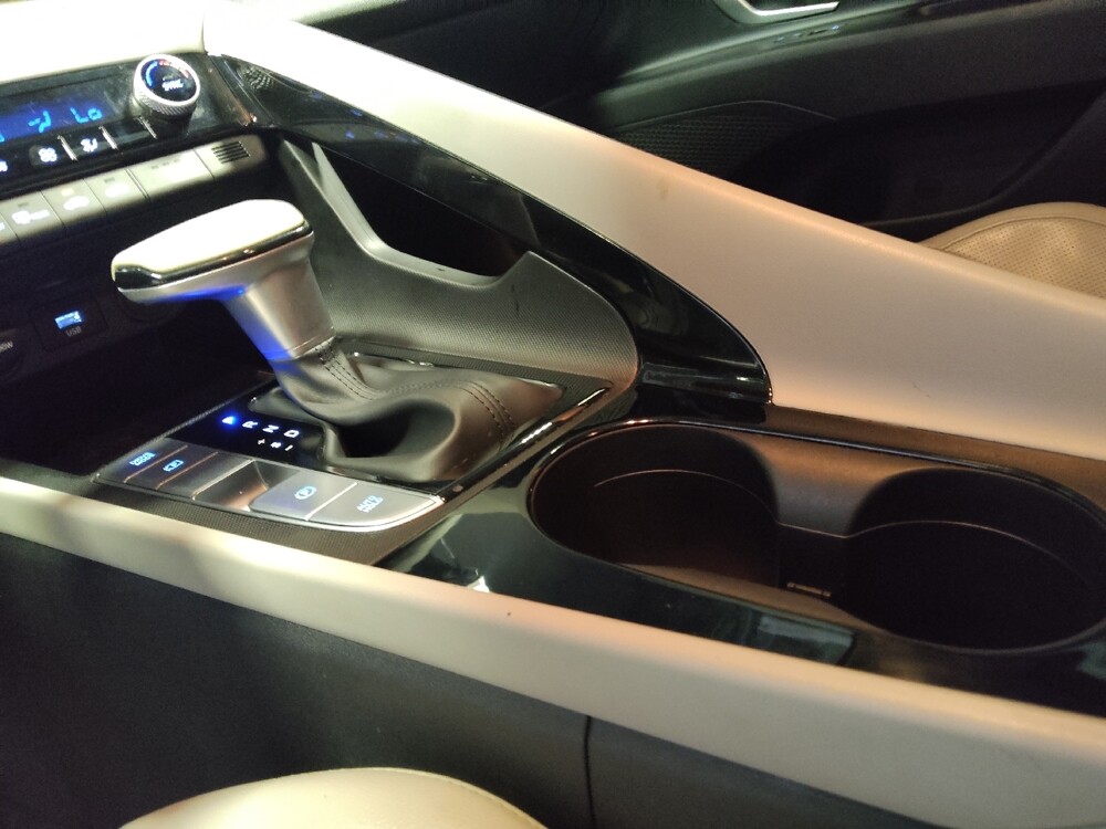 2021 Hyundai Elantra in Mesa, AZ 85210 - 18120328 26