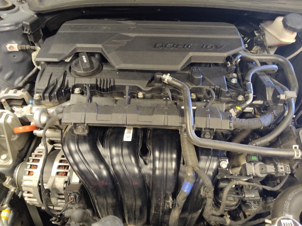 2021 Hyundai Elantra in Mesa, AZ 85210 - 18120328 30