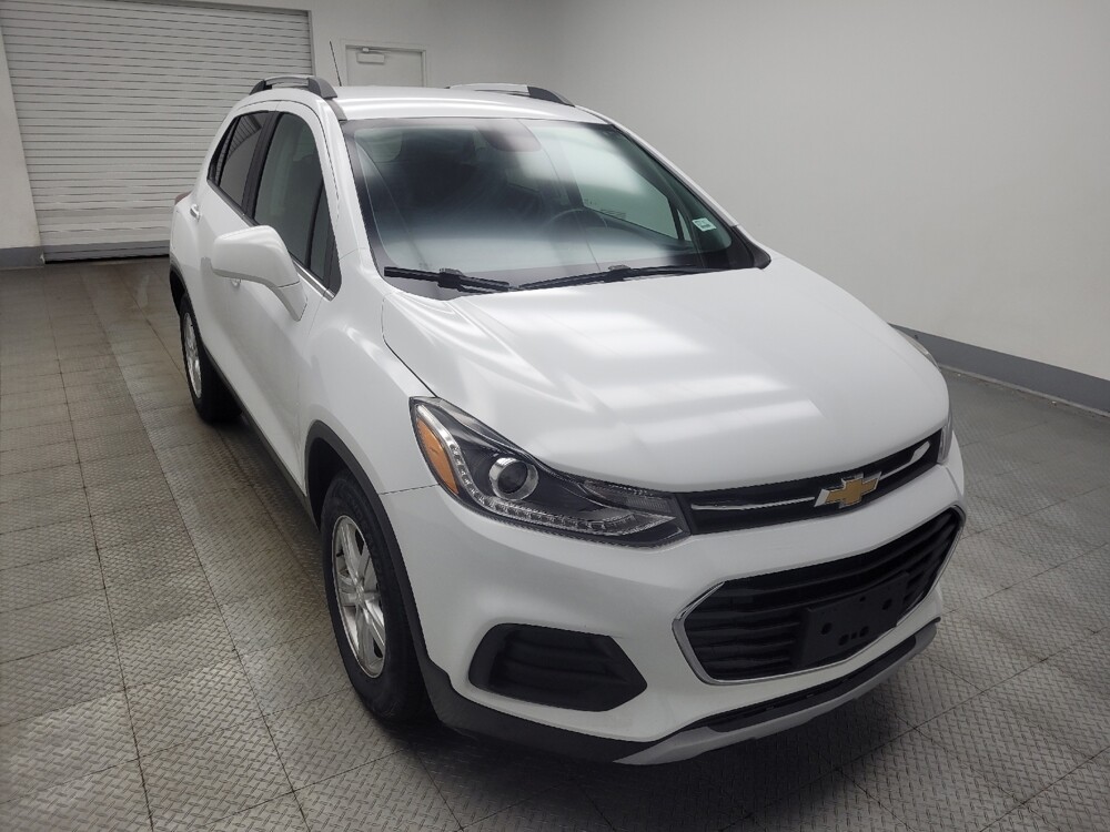 2020 Chevrolet Trax in Ft Wayne, IN 46805 - 18120329 13