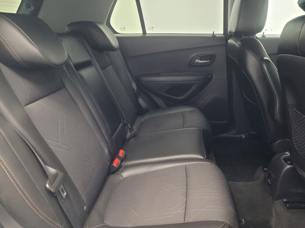 2020 Chevrolet Trax in Ft Wayne, IN 46805 - 18120329 19