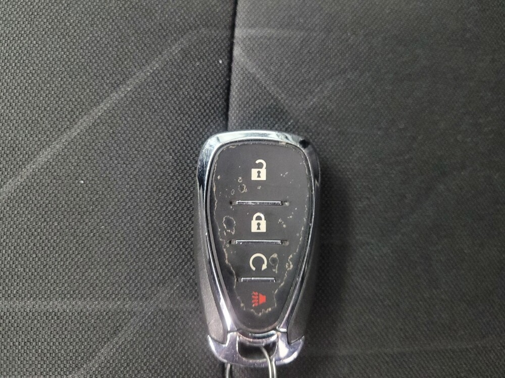 2020 Chevrolet Trax in Ft Wayne, IN 46805 - 18120329 32