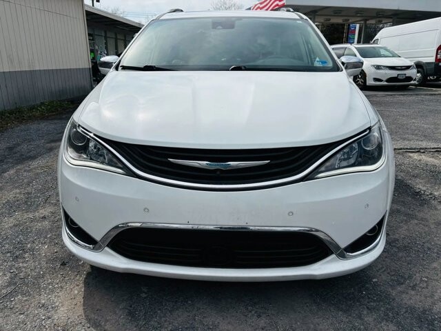 2018 Chrysler Pacifica in Harrisonburg, VA 22801 - 18120331 12